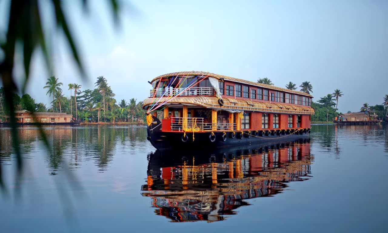 Alleppey Luxury Backwater Escape