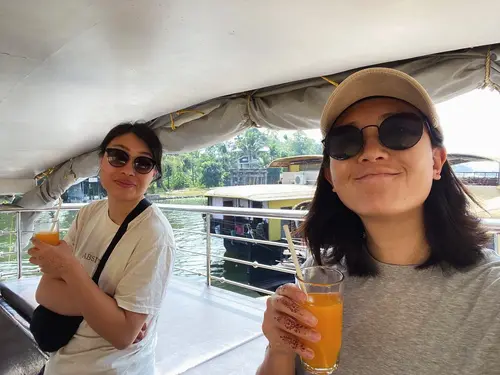 Guest houseboat memory